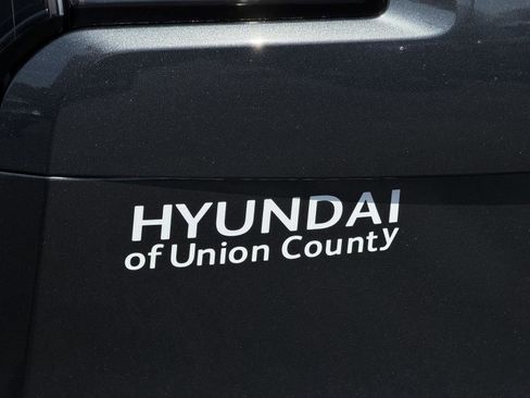 Used 2024 Kia Telluride SX w/ Towing Package image 32