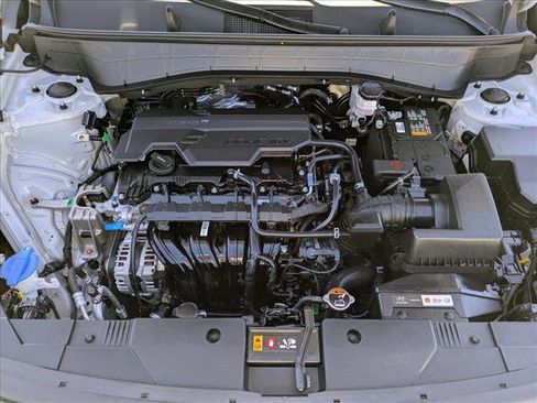 Certified 2025 Hyundai Kona SE FWD image 21
