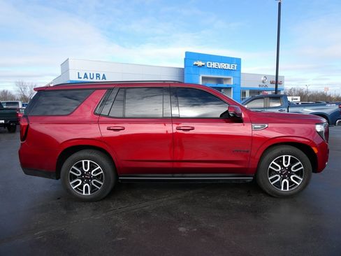 Used 2021 GMC Yukon AT4 w/ AT4 Premium Plus Package image 4