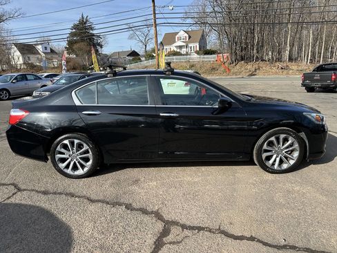 Used 2015 Honda Accord Sport image 4