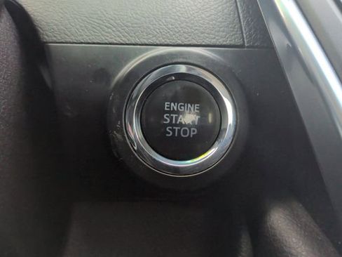 Used 2016 Toyota Camry SE FWD image 21