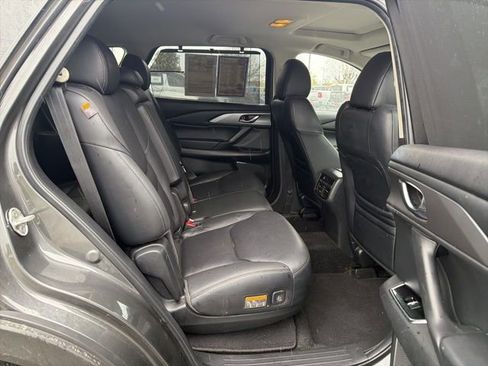 Used 2022 MAZDA CX-9 Touring Plus image 12