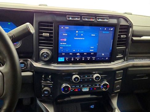 Used 2024 Ford F350 Lariat w/ Lariat Ultimate Package AWD/4WD image 16