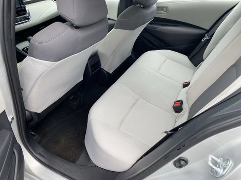 Used 2022 Toyota Corolla LE FWD image 25