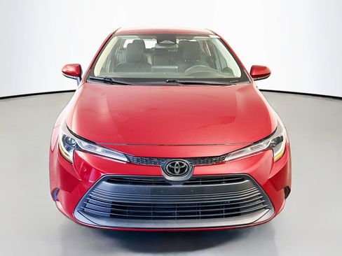 Used 2023 Toyota Corolla LE w/ LE Convenience Package image 2