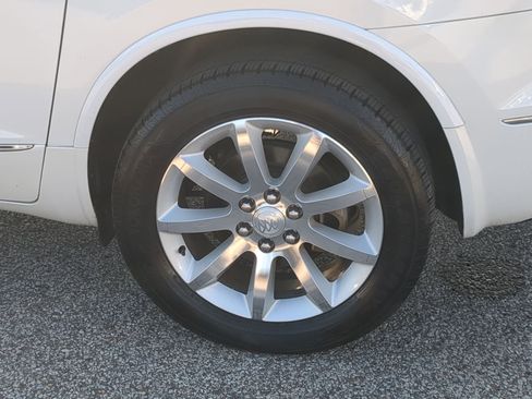 Used 2017 Buick Enclave Premium w/ Experience Buick Package FWD image 10
