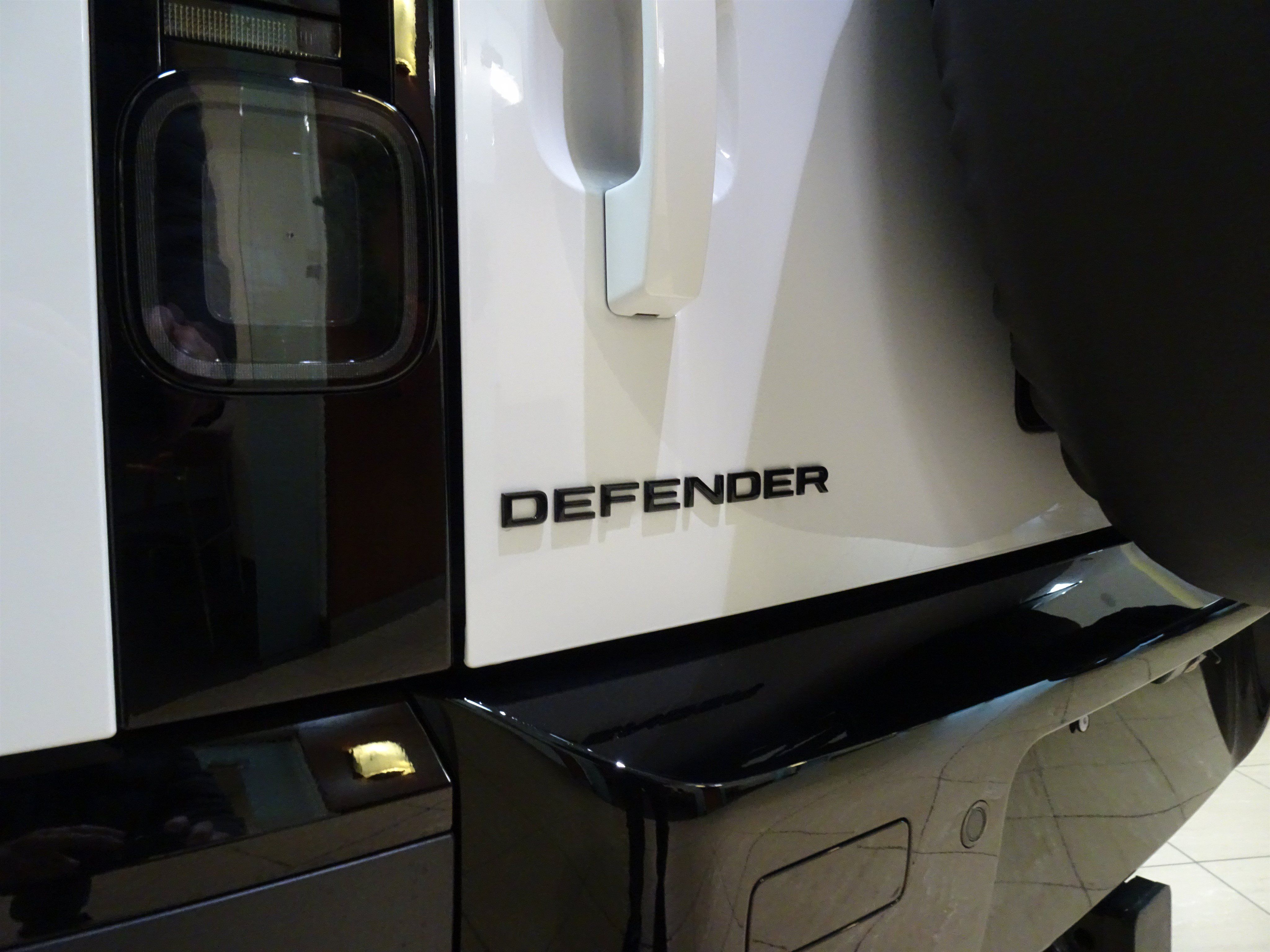 New 2026 Land Rover Defender 110 S AWD/4WD image 23