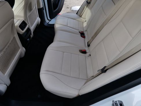 Used 2021 Mercedes-Benz GLE 350 4MATIC w/ AMG Line Exterior image 48