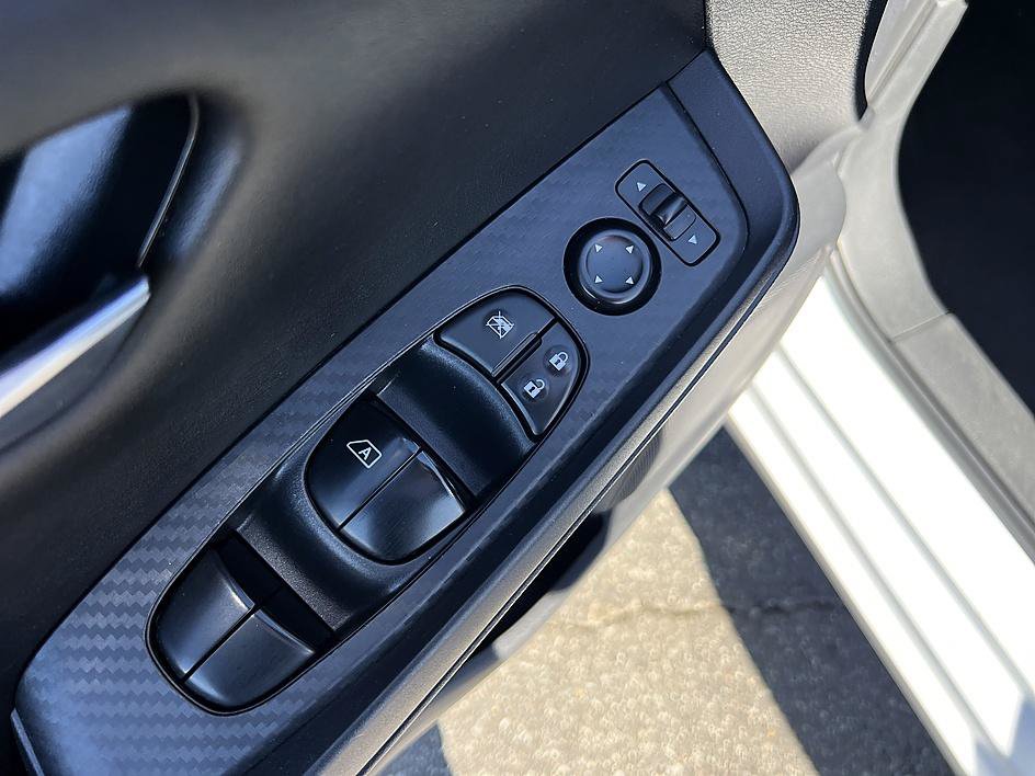 Certified 2025 Nissan Sentra SV FWD image 20