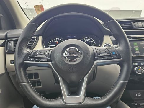 Used 2019 Nissan Rogue Sport SV w/ Technology Package AWD/4WD image 26