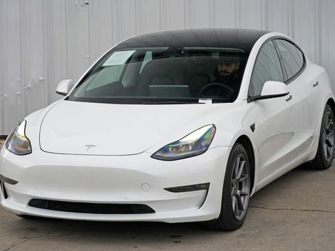 Used 2022 Tesla Model 3 Long Range image 47