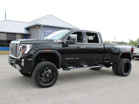 Used 2024 GMC Sierra 3500 Denali w/ Denali Reserve Package AWD/4WD image 5