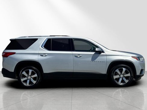 Used 2018 Chevrolet Traverse LT w/ LPO, Floor Liner Package AWD/4WD image 3