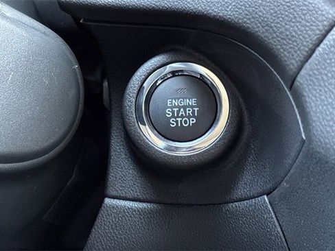 Used 2025 Subaru Ascent Bronze Edition image 21