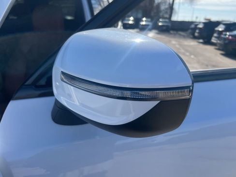 Used 2025 Kia Telluride EX X-Line image 33