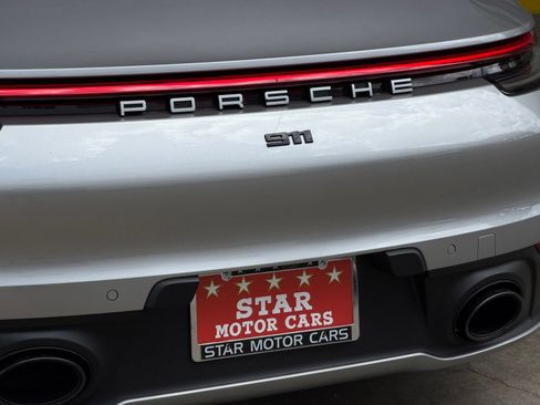 Used 2024 Porsche 911 Carrera 4 AWD/4WD image 15