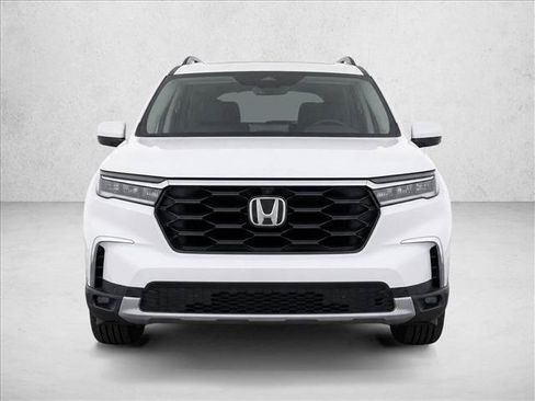 Used 2025 Honda Pilot EX-L image 2