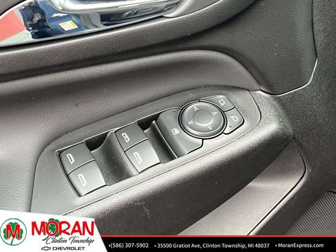 Certified 2024 Chevrolet Equinox LT FWD image 10