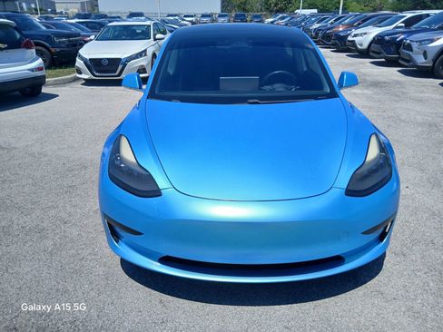Used 2018 Tesla Model 3 Mid Range RWD image 3