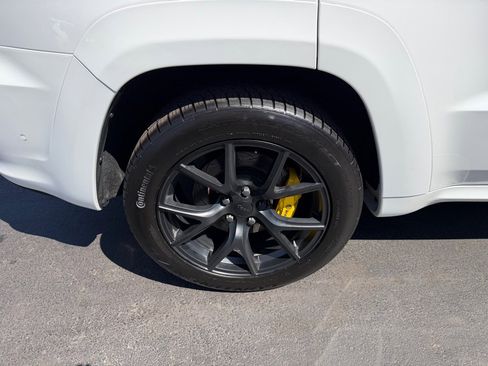 Used 2018 Jeep Grand Cherokee Trackhawk image 28