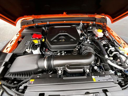 Certified 2025 Jeep Wrangler Rubicon w/ Safety Group image 8