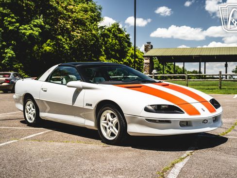 Used 1997 Chevrolet Camaro Z28 w/ Preferred Equipment Group 2 image 39