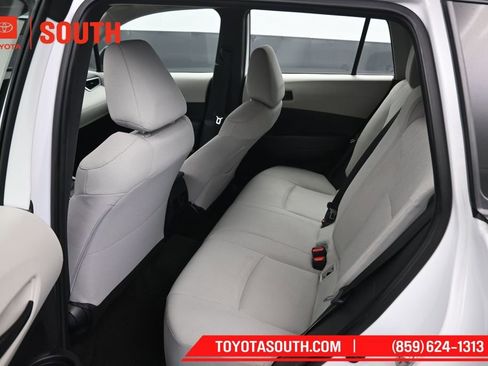 Used 2024 Toyota Corolla Cross L AWD/4WD image 10