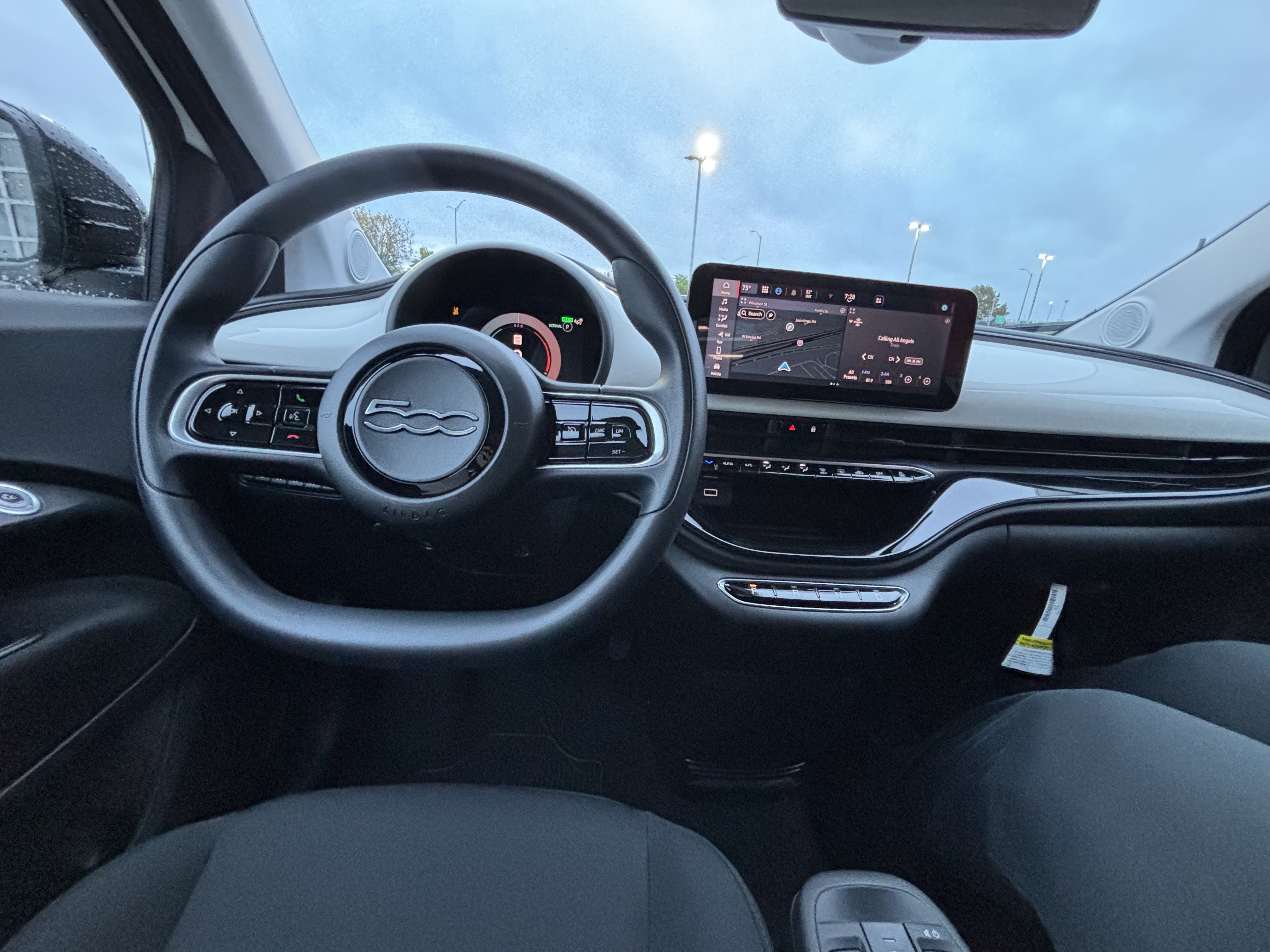 New 2026 FIAT 500 e FWD image 19