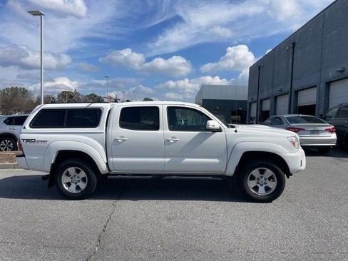 Used 2015 Toyota Tacoma PreRunner w/ TRD Sport Package image 2