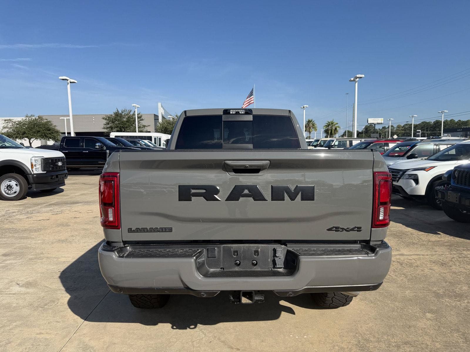 Used 2026 RAM 2500 Laramie AWD/4WD image 14
