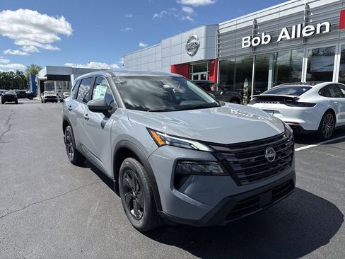 New 2026 Nissan Rogue SV w/ Cold Weather Package AWD/4WD image 15