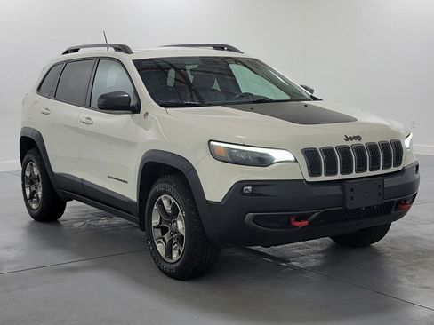 Used 2019 Jeep Cherokee Trailhawk w/ Comfort/Convenience Group image 2