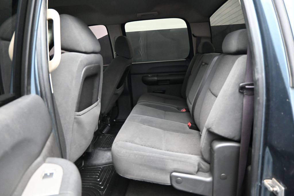 Used 2008 Chevrolet Silverado 1500 LT w/ Power Pack Plus AWD/4WD image 20