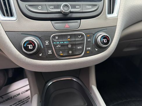 Used 2019 Chevrolet Malibu LT w/ LPO, Convenience Package 2 FWD image 25