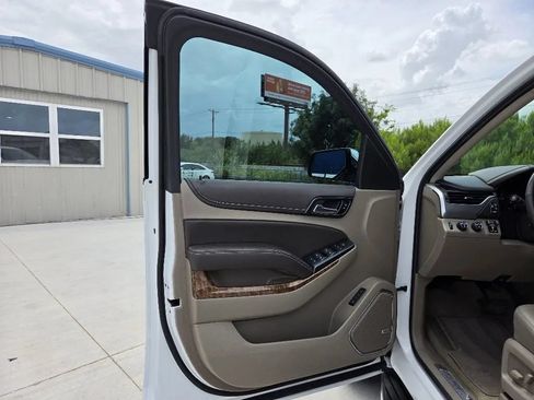 Used 2017 Chevrolet Tahoe Premier AWD/4WD image 11