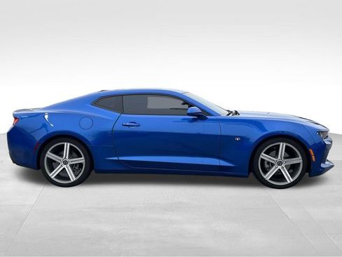 Used 2016 Chevrolet Camaro LT image 8