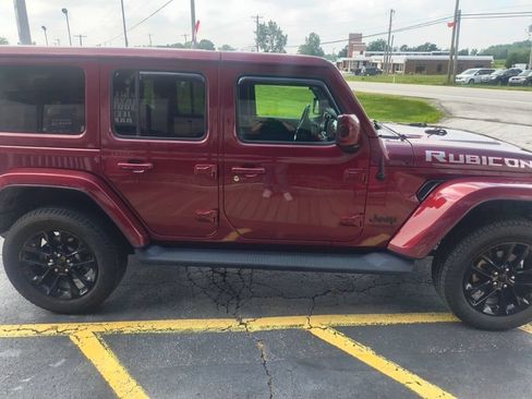 Used 2021 Jeep Wrangler Unlimited Sahara AWD/4WD image 5