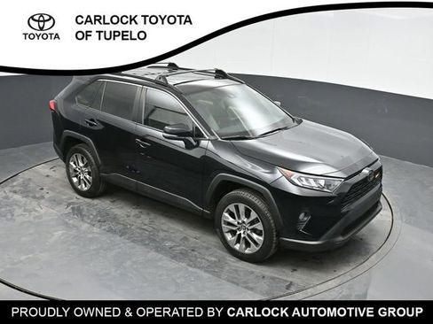 Used 2021 Toyota RAV4 XLE Premium image 34