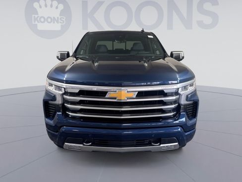 Used 2023 Chevrolet Silverado 1500 High Country w/ Technology Package AWD/4WD image 11