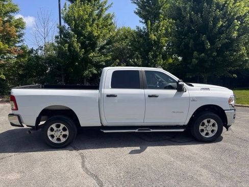 Used 2024 RAM 2500 Big Horn w/ Off Road Package AWD/4WD image 2