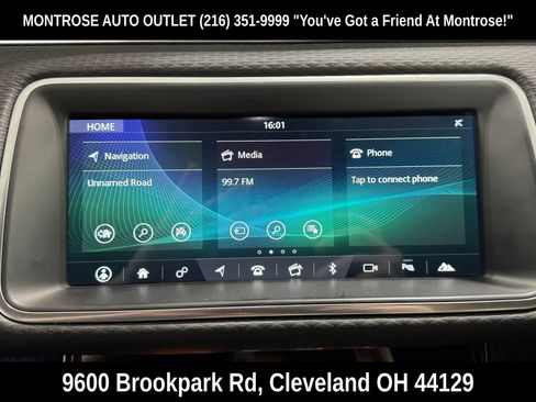 Used 2020 Land Rover Range Rover Evoque S AWD/4WD image 24