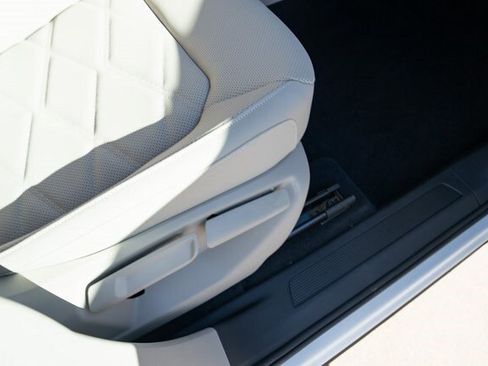 New 2026 Volkswagen Atlas SE image 43