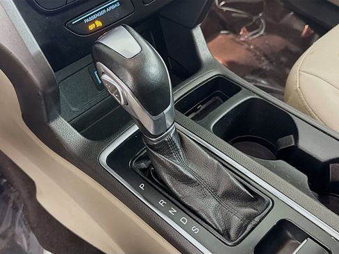 Used 2018 Ford Escape SEL image 20