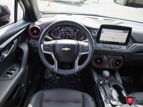 Used 2025 Chevrolet Blazer RS w/ Driver Confidence II Package AWD/4WD image 2