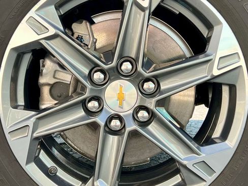 Used 2025 Chevrolet Blazer LT image 13