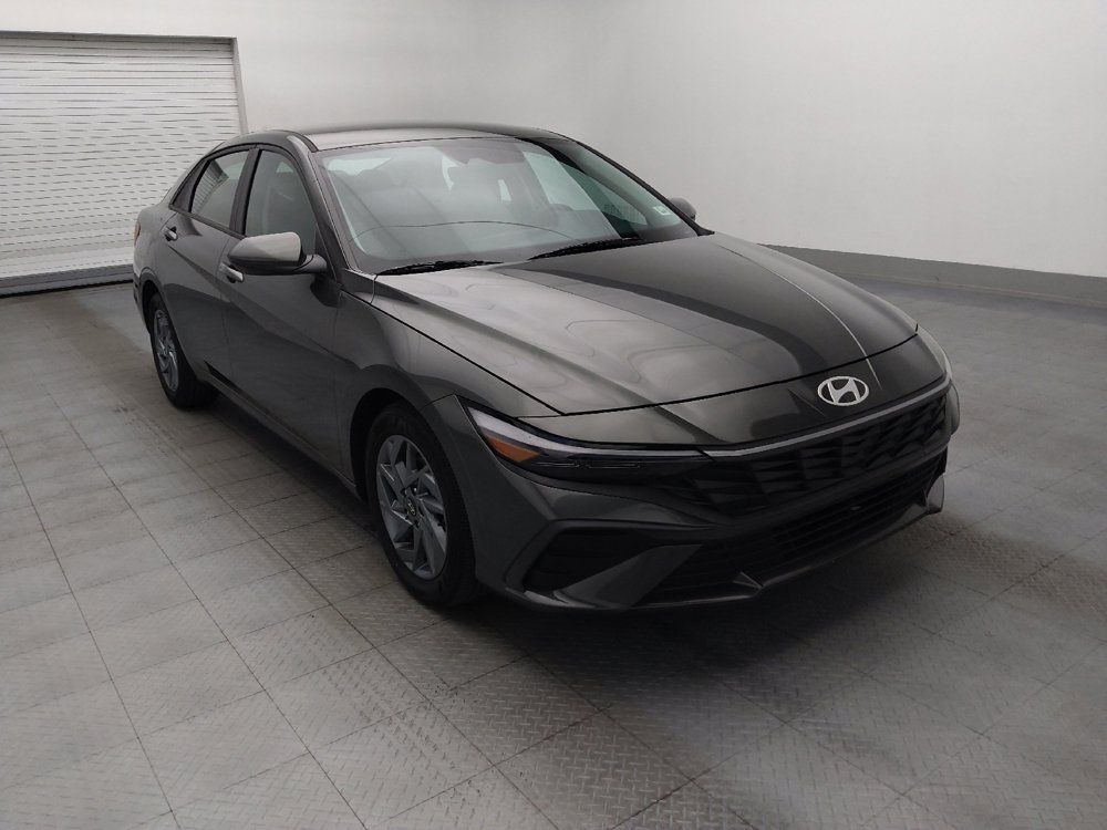 Used 2024 Hyundai Elantra SEL FWD image 13