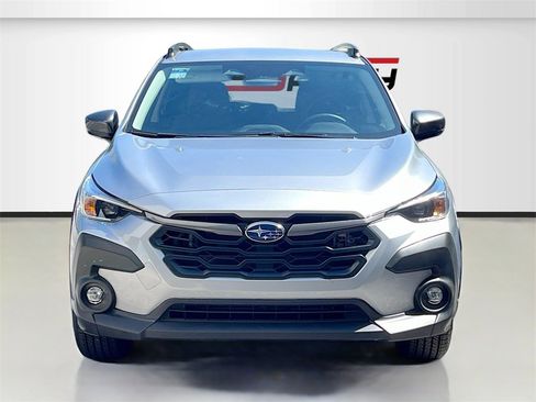 Used 2024 Subaru Crosstrek 2.0i Premium image 2