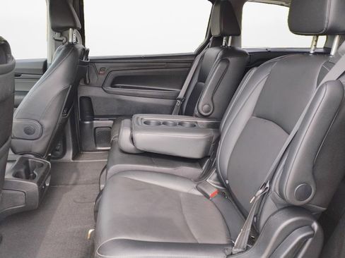 Certified 2024 Honda Odyssey Touring image 13