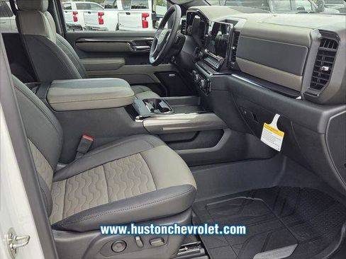 New 2026 Chevrolet Silverado 2500 ZR2 w/ LPO, Dark Essentials Package AWD/4WD image 15