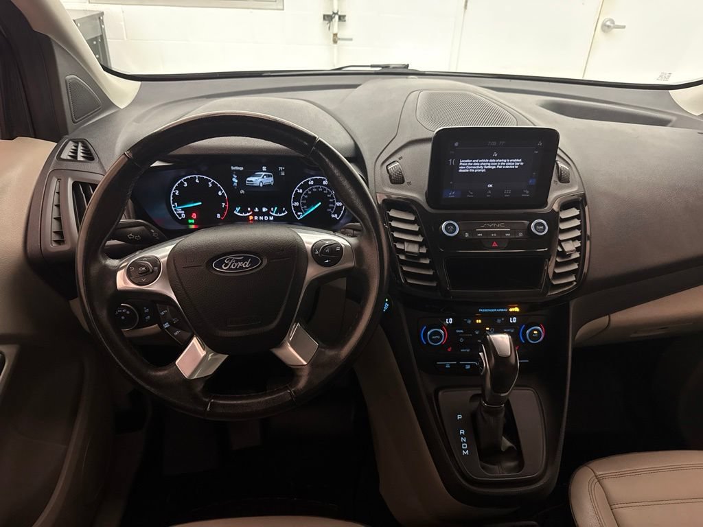 Used 2019 Ford Transit Connect Titanium FWD image 14